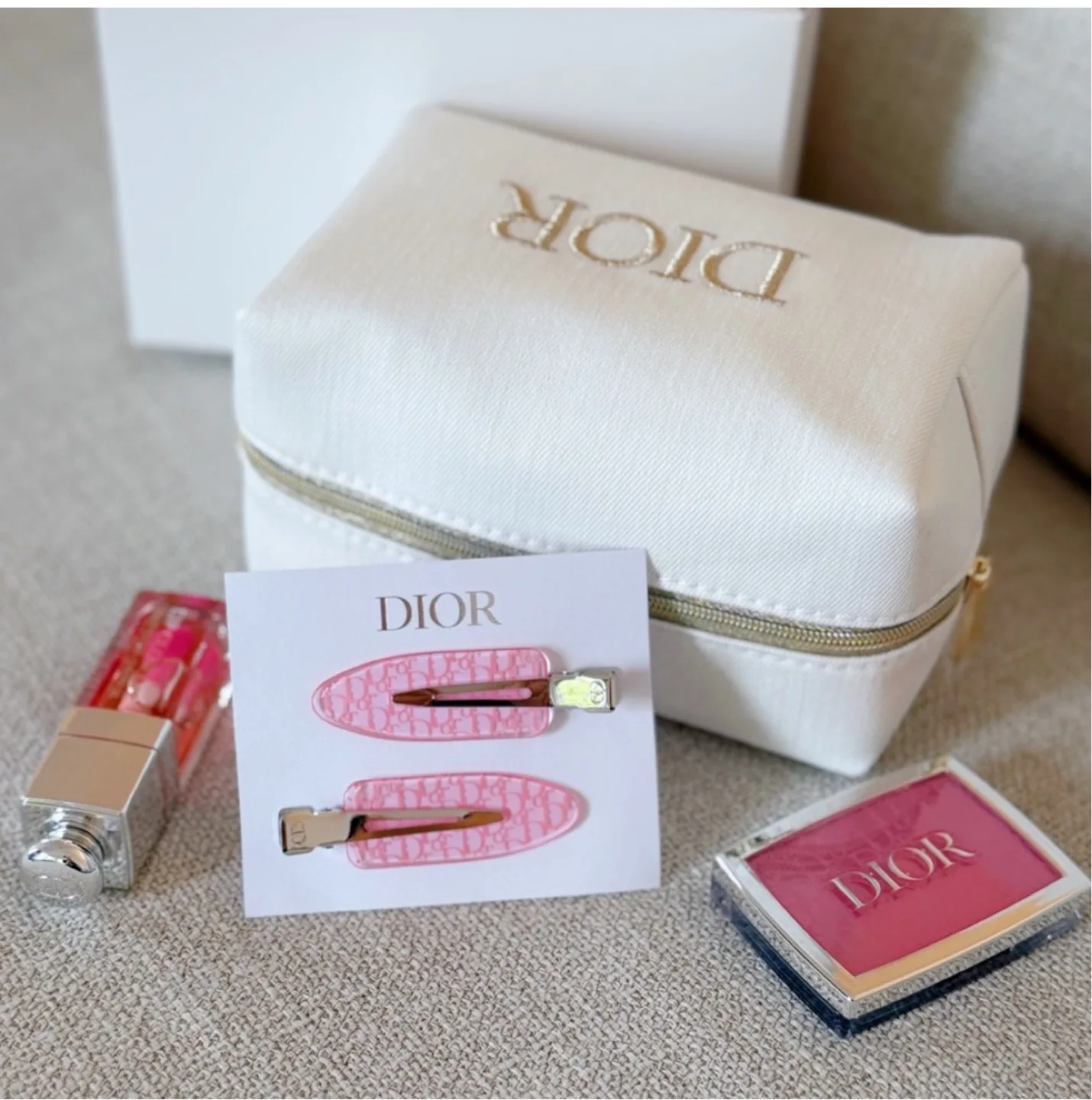 Dior Pink Hair Clips - Set of 2 image indicator(4)