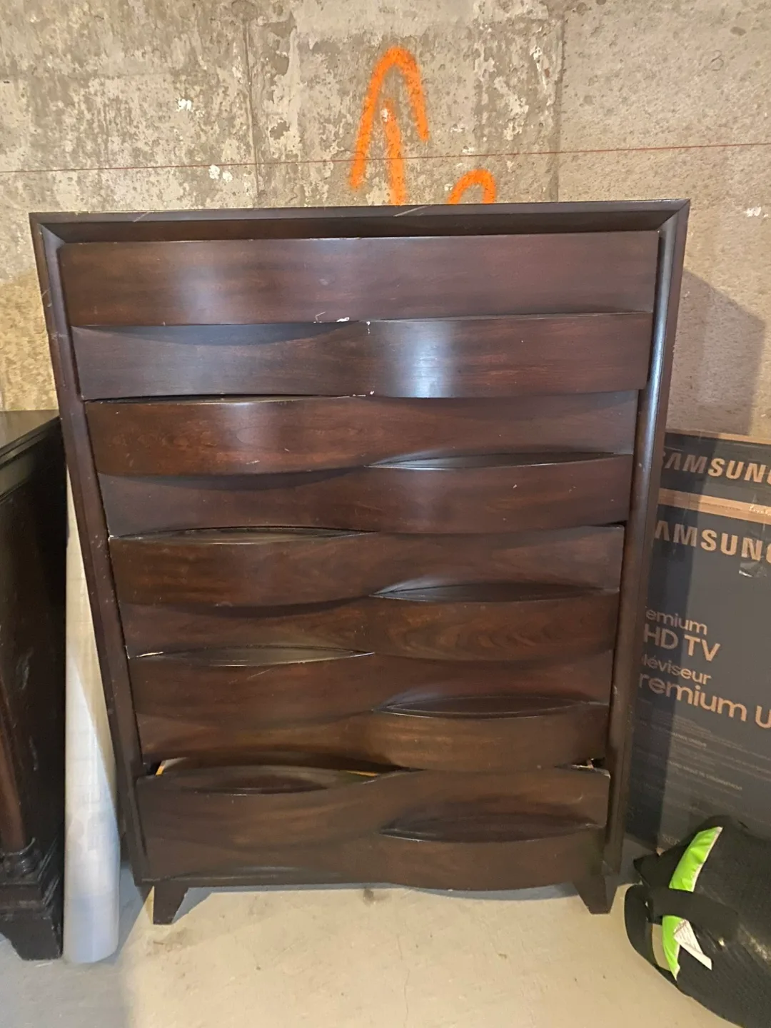 Wooden 5-Drawer Dresser thumbnail