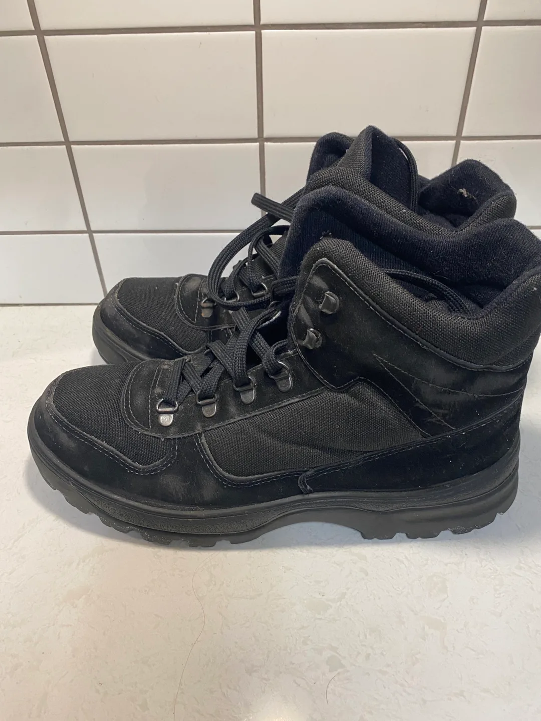 Men’s Hiking Boots image indicator(2)