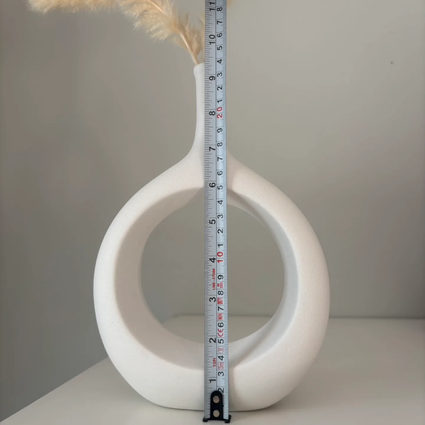 White Ceramic Vase image indicator(6)