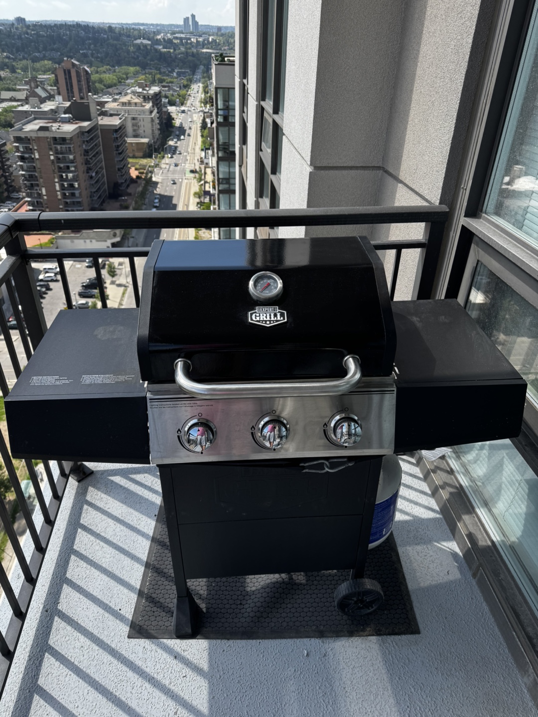 Broil King 3-Burner Gas Grill