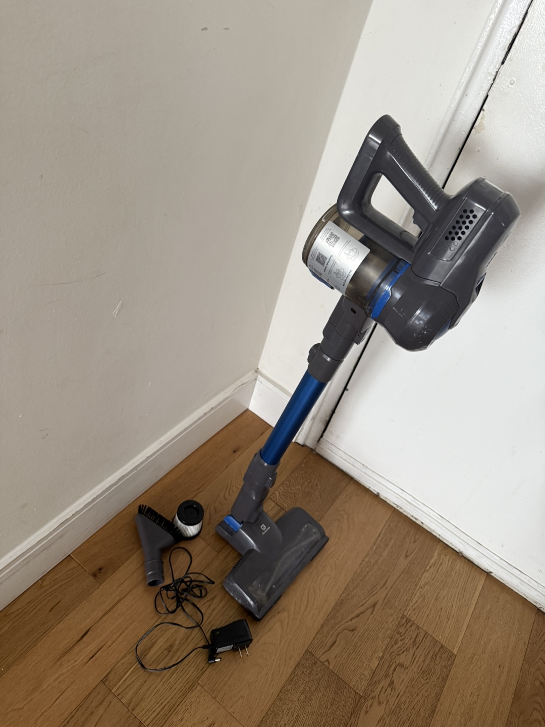 Greenote Cordless Stick Vacuum - photo 2