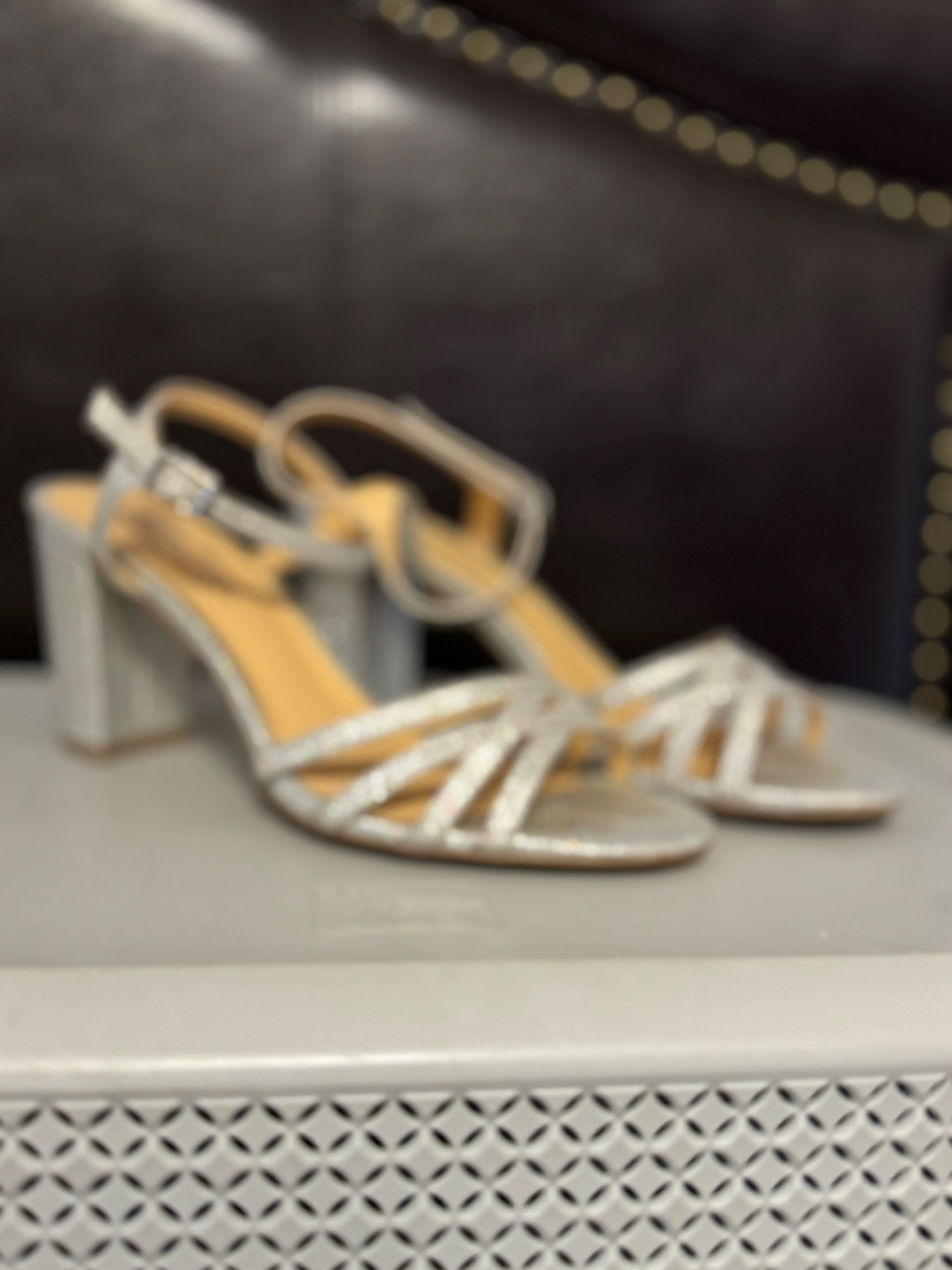 Badgley Mischka Silver Heels Size 7.5 - photo 2