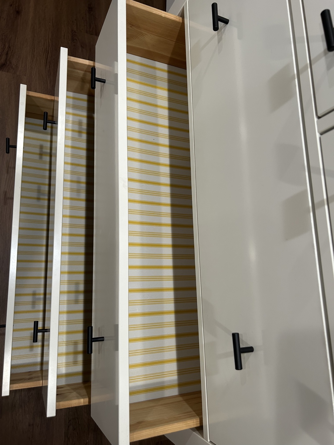 IKEA Hemnes Dresser - photo 5