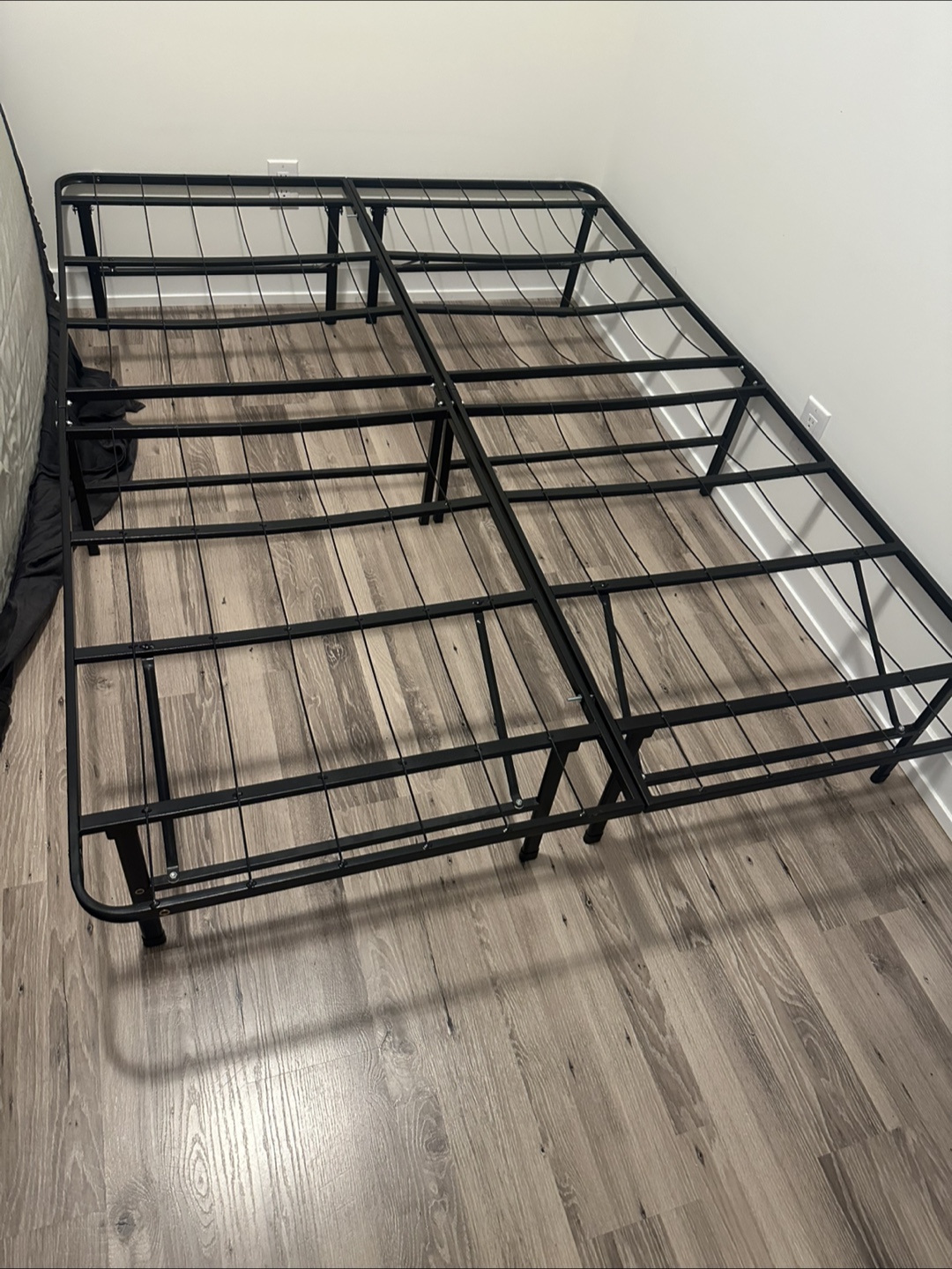 Metal Bed Frame - Queen Size