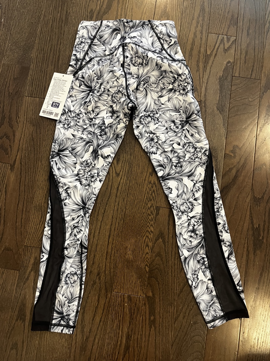 New lululemon train time size 6 leggings - photo 2