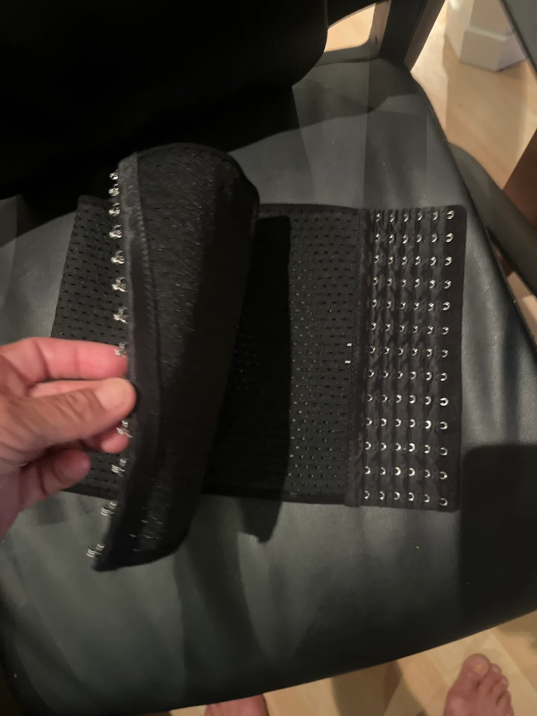 Waist trainer size large image indicator(2)