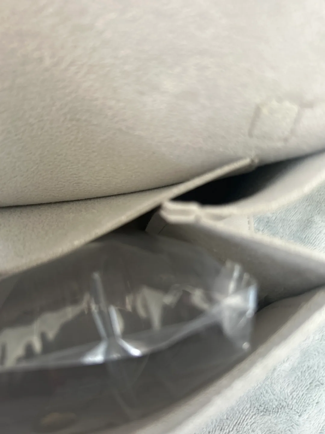 Beige Crossbody Bag - New Condition! image indicator(6)