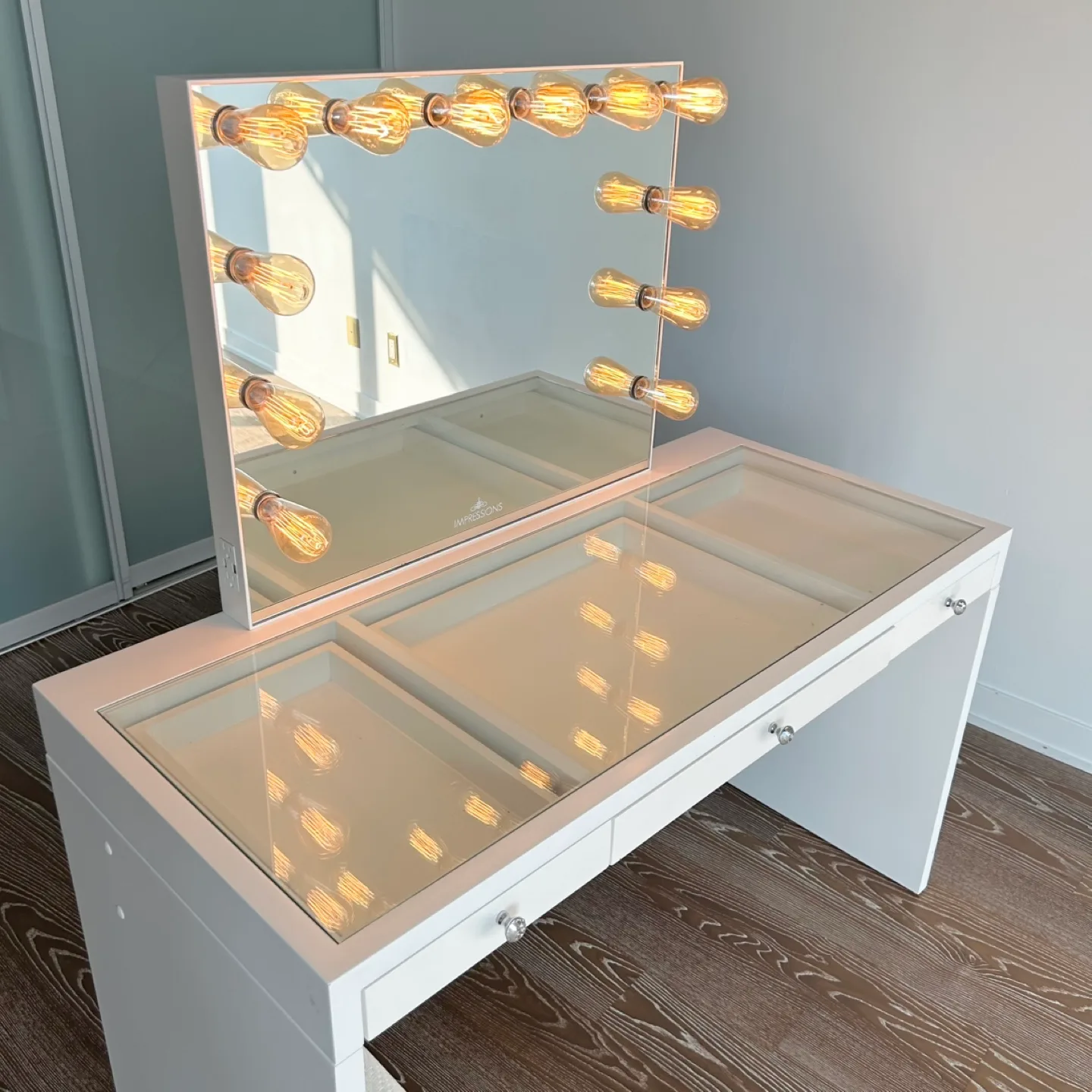 Impressions Vanity Hollywood Glow Vanity thumbnail