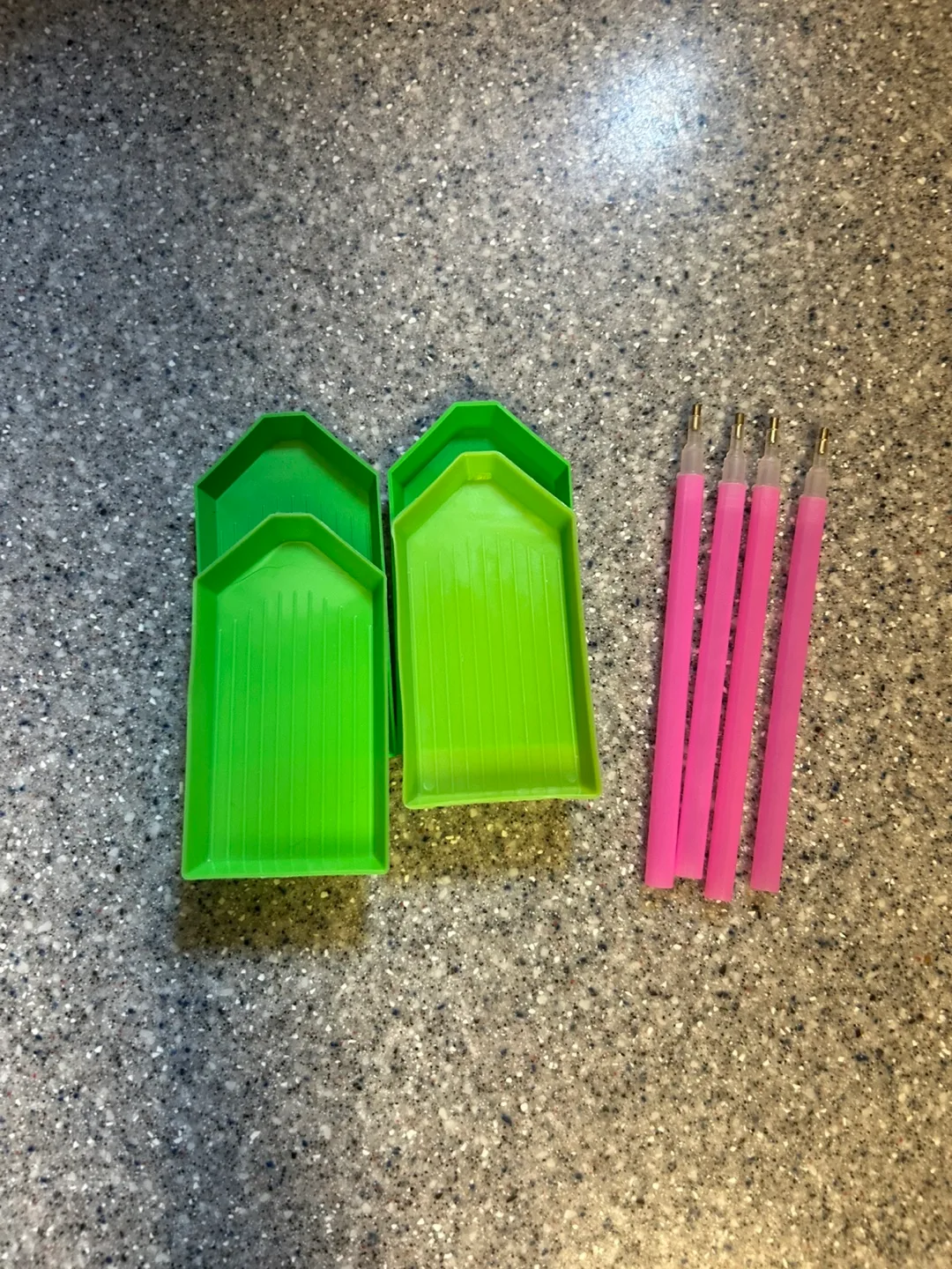 Diamond Painting Trays & Pens thumbnail