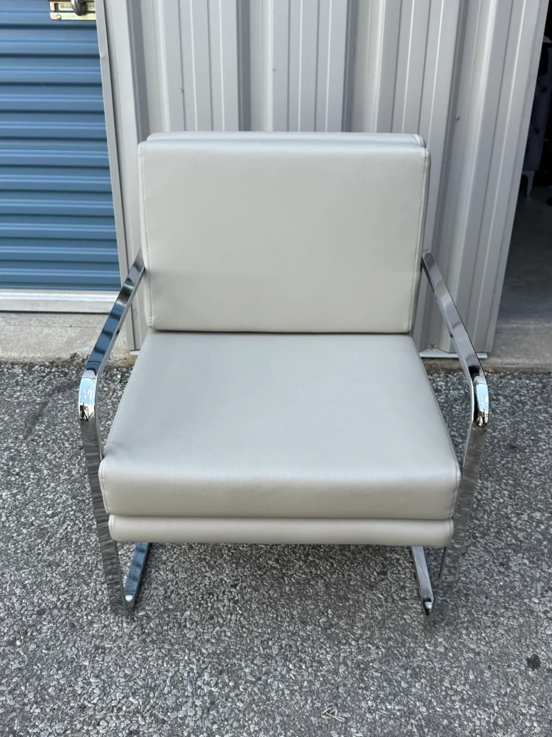 Modern Leather Armchair Gray thumbnail