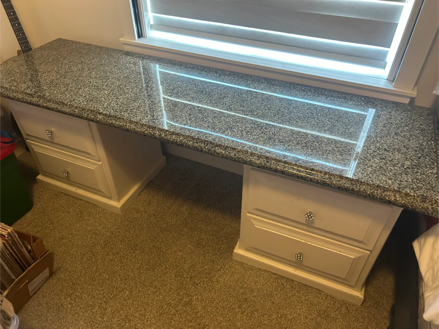 Desk with Granite Top image indicator(4)