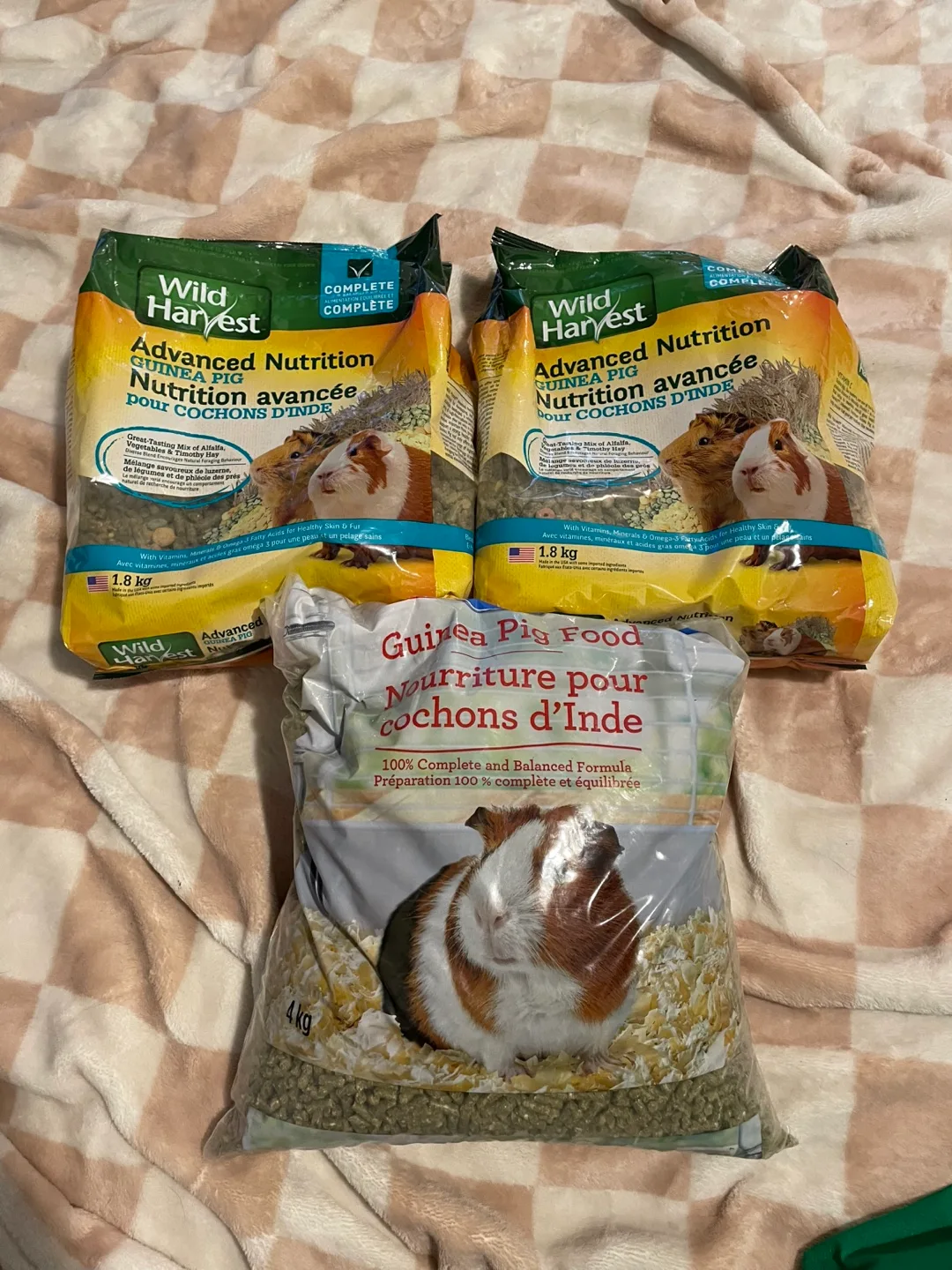 16.8lbs Guinea Pig Food Lot thumbnail