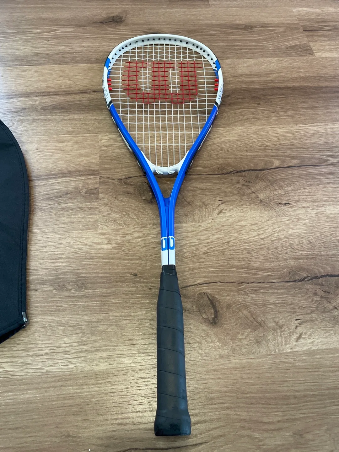 Wilson Hyper Team 700 Squash Racquet image indicator(3)
