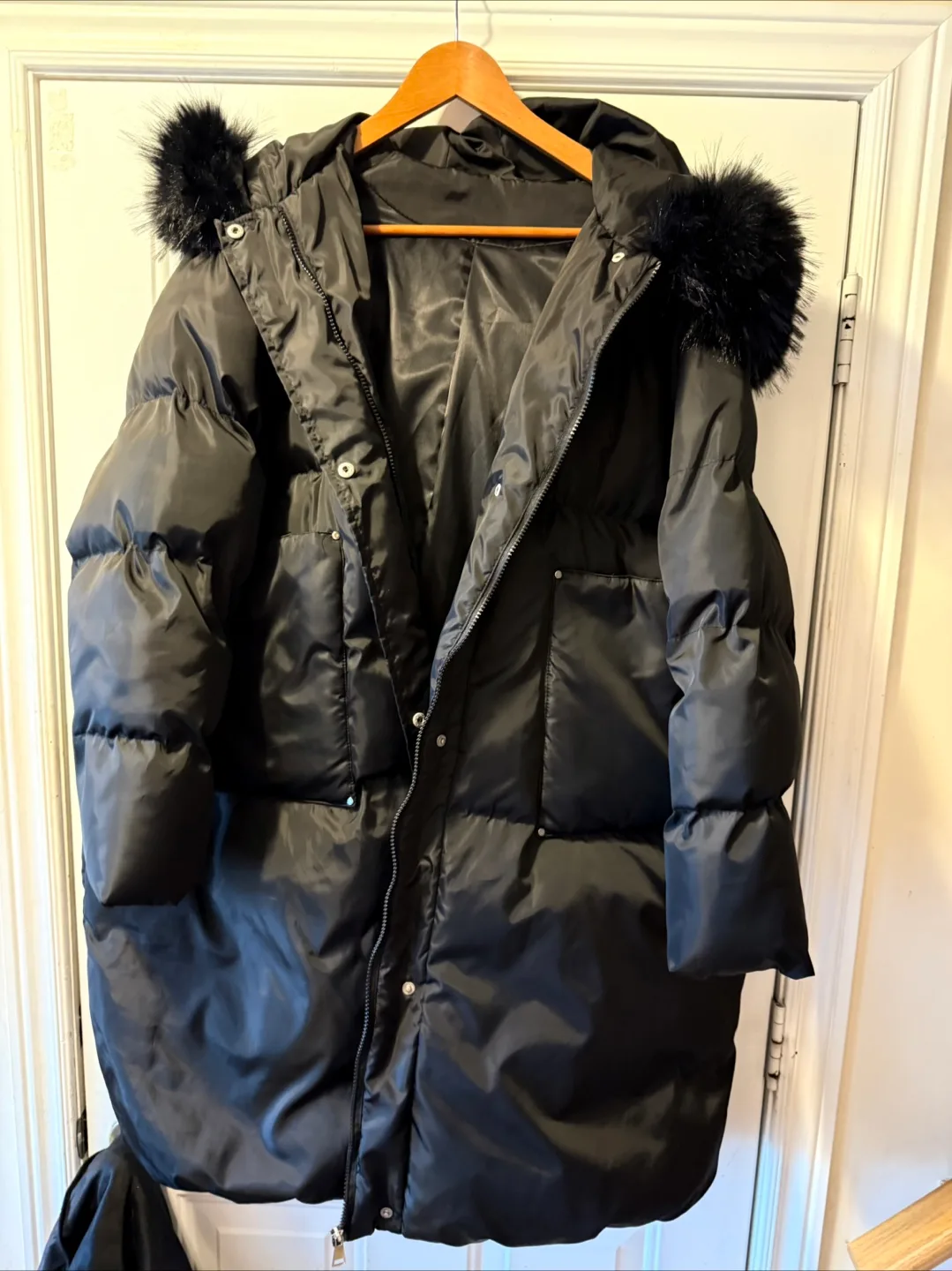 4X Black Puffer Coat with Faux Fur Trim thumbnail