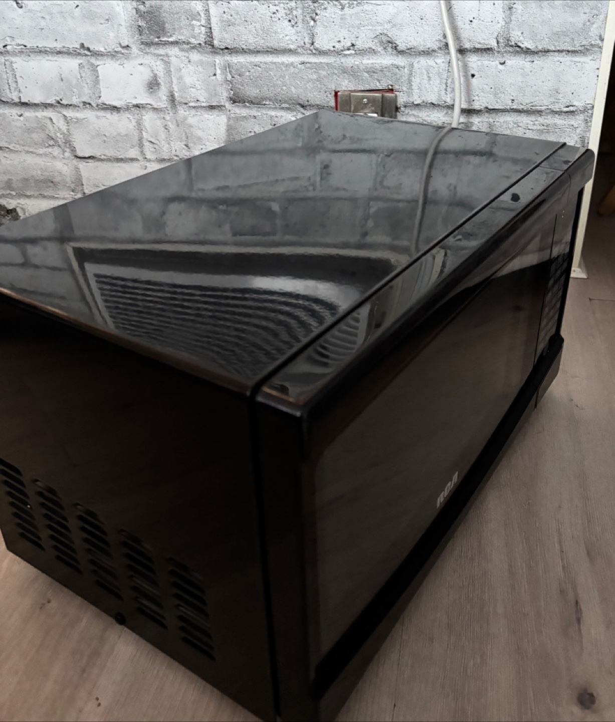 RCA Microwave - photo 4