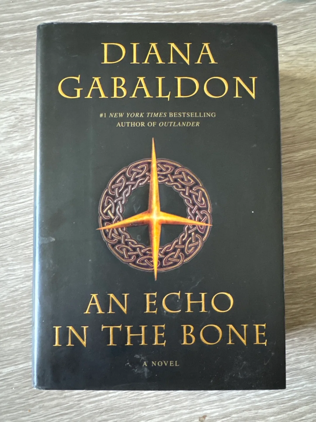 An Echo in the Bone by Diana Gabaldon thumbnail