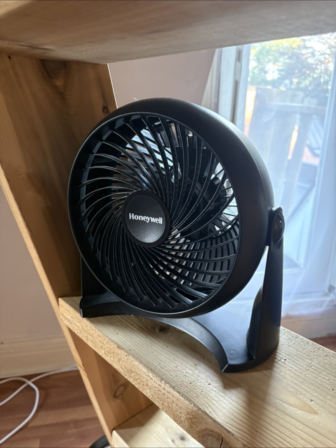 Honeywell Turbo Force Power Fan (Bought 1 month ago) - photo 2