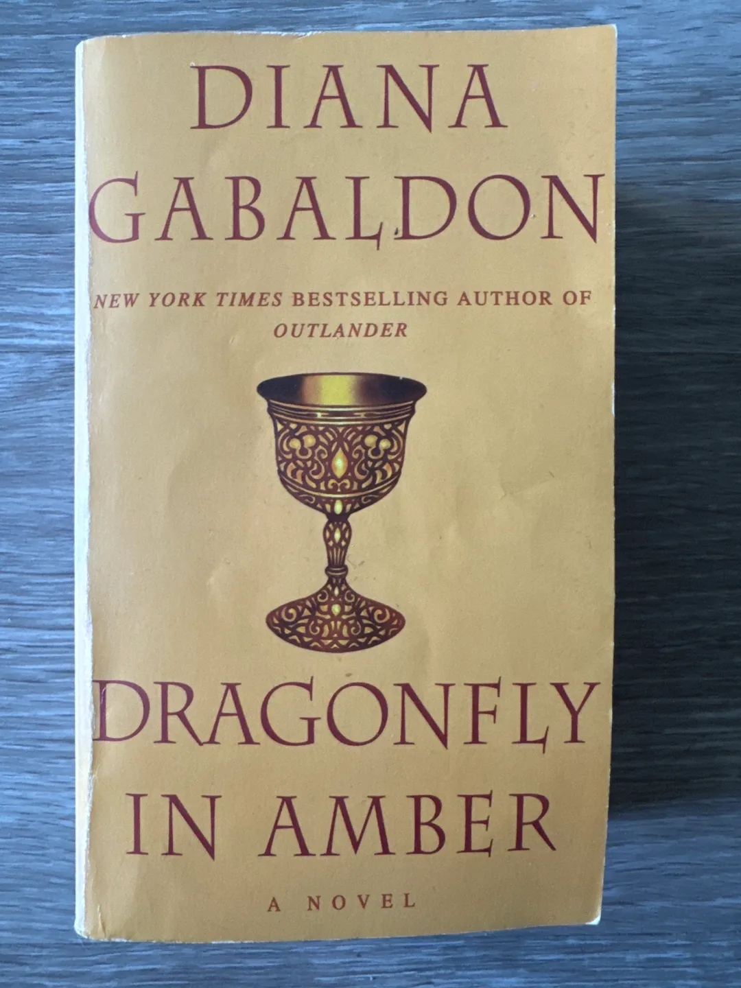 Dragonfly in Amber by Diana Gabaldon thumbnail