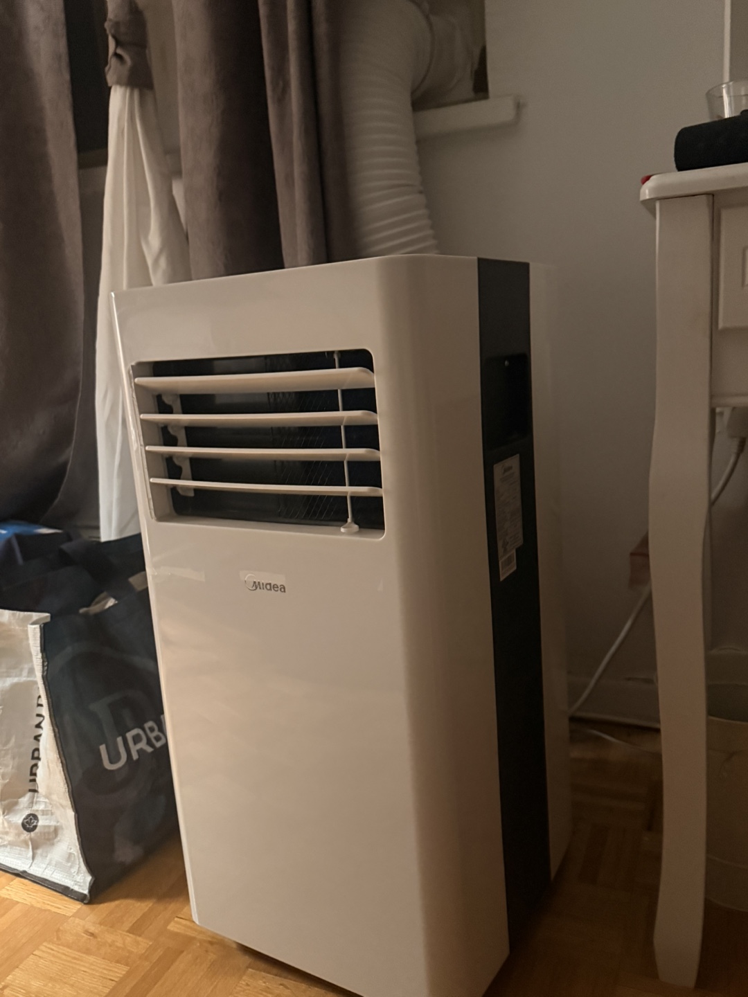 Midea Portable Air Conditioner - photo 4