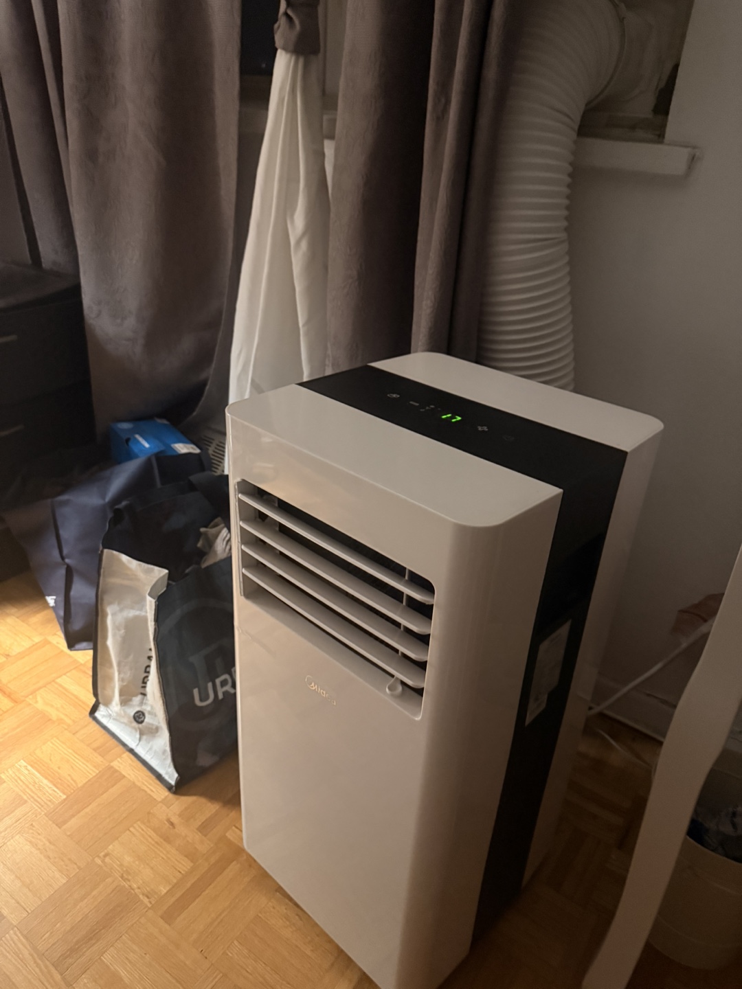 Midea Portable Air Conditioner - photo 2