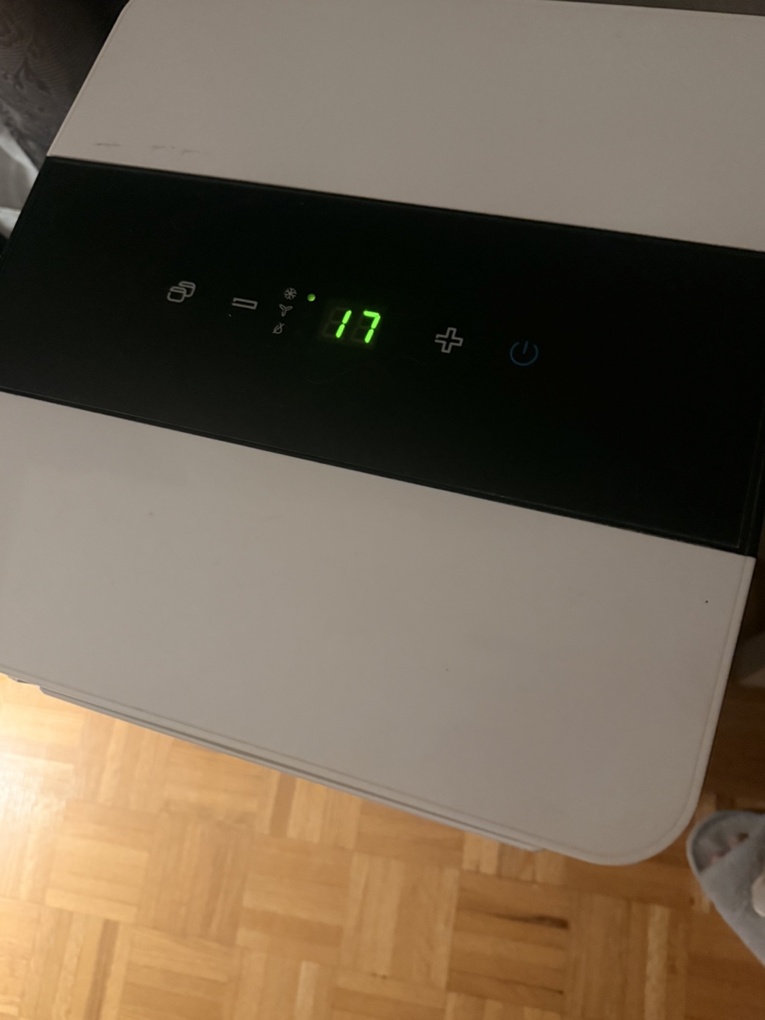 Midea Portable Air Conditioner - photo 3