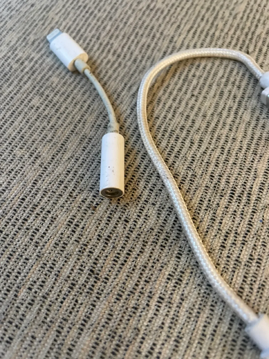 Apple cords - 2 thumbnail