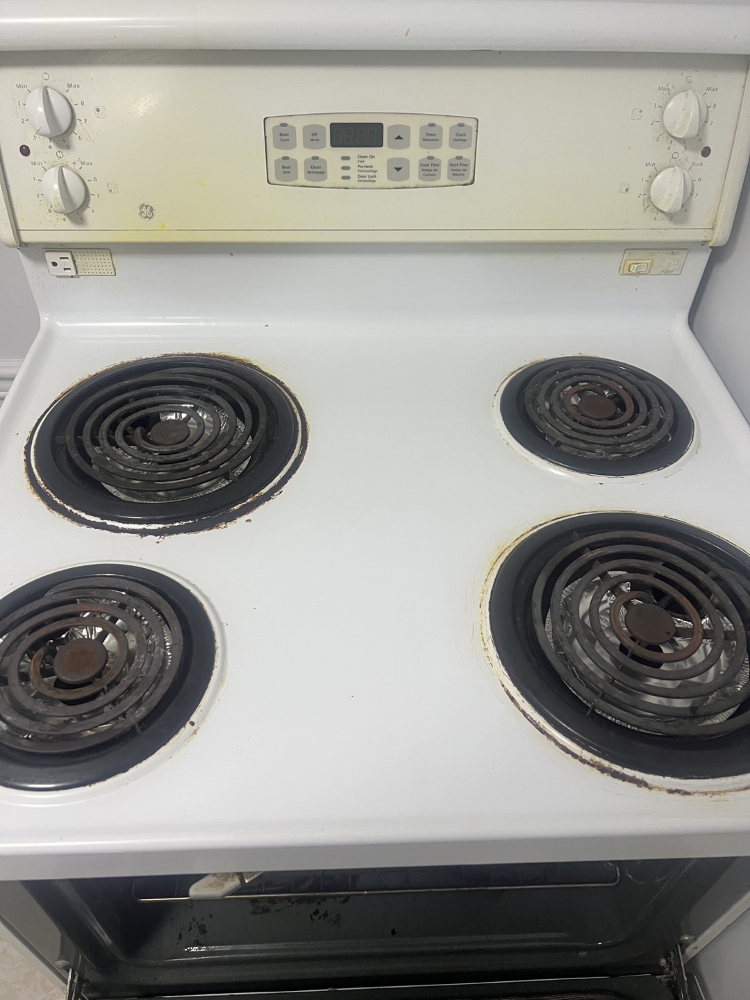 GE Electric Range Stove - photo 3