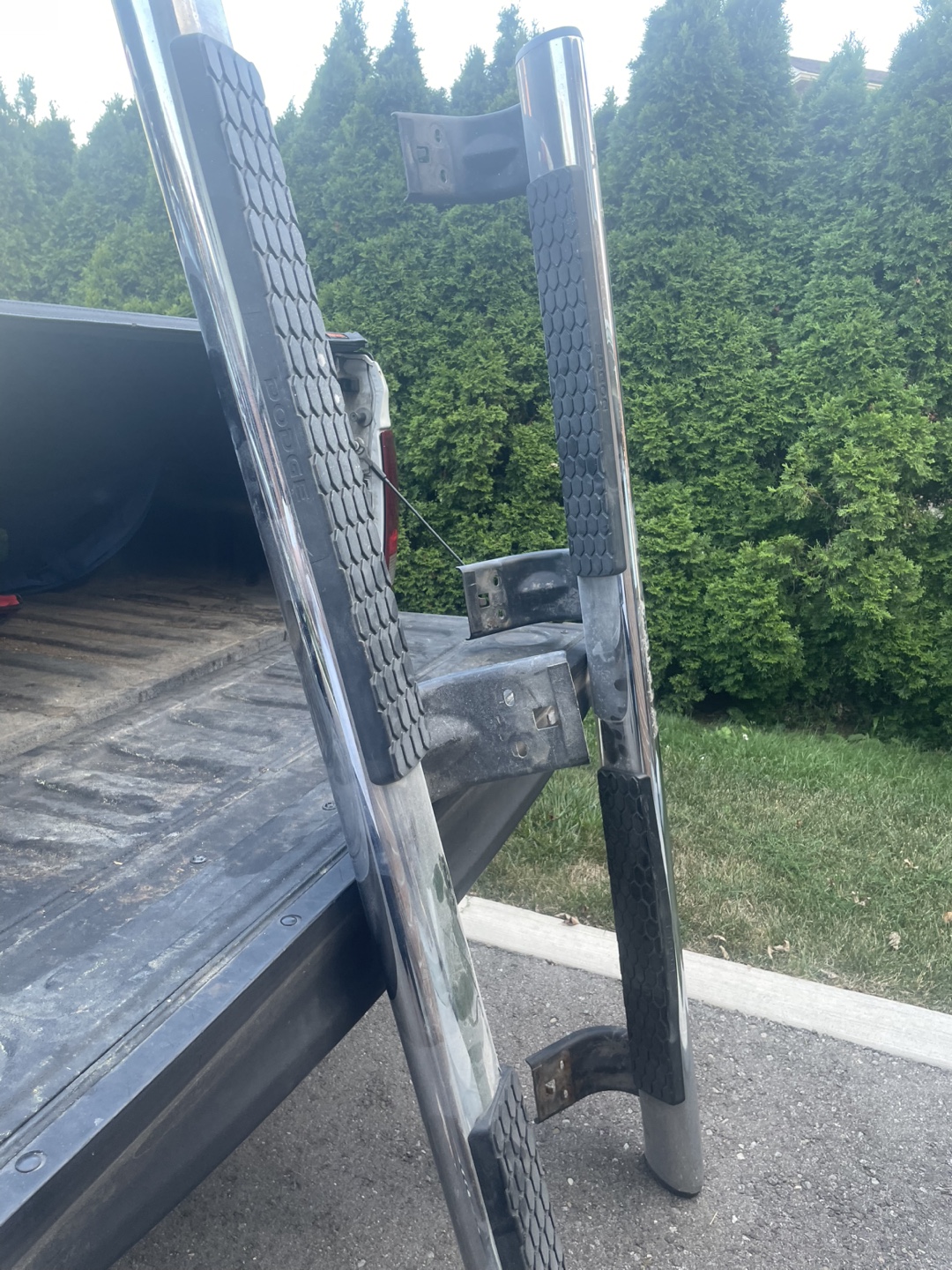 Dodge Ram 4th gen quad cab - Running Boards - photo 4