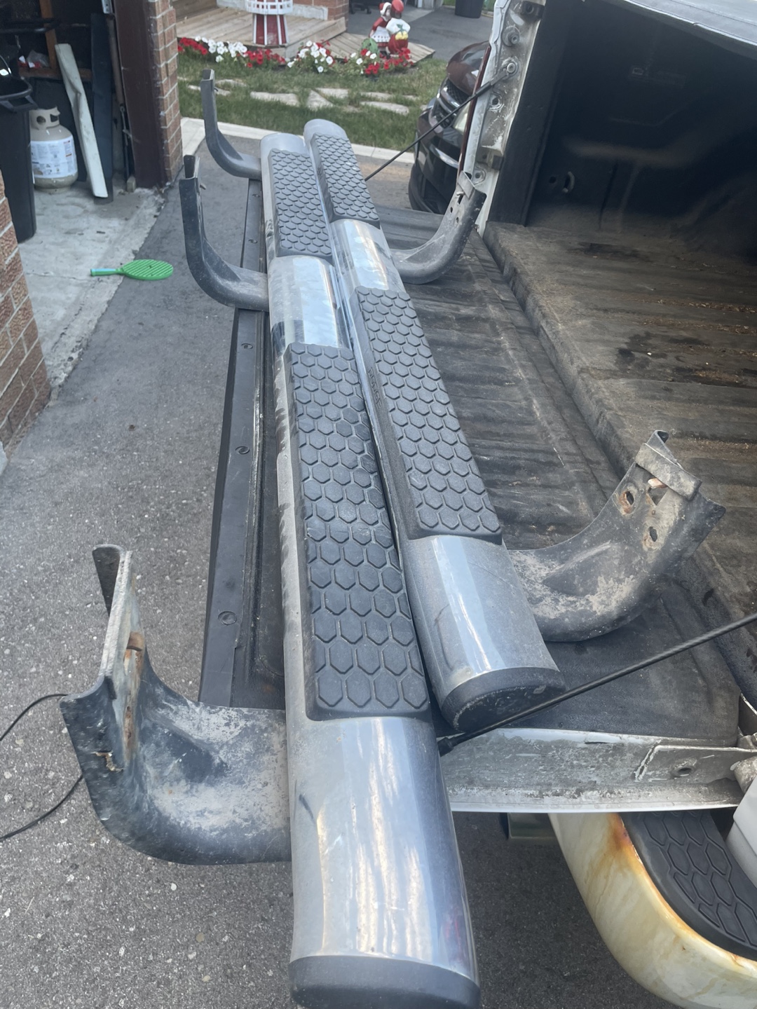Dodge Ram 4th gen quad cab - Running Boards - photo 2