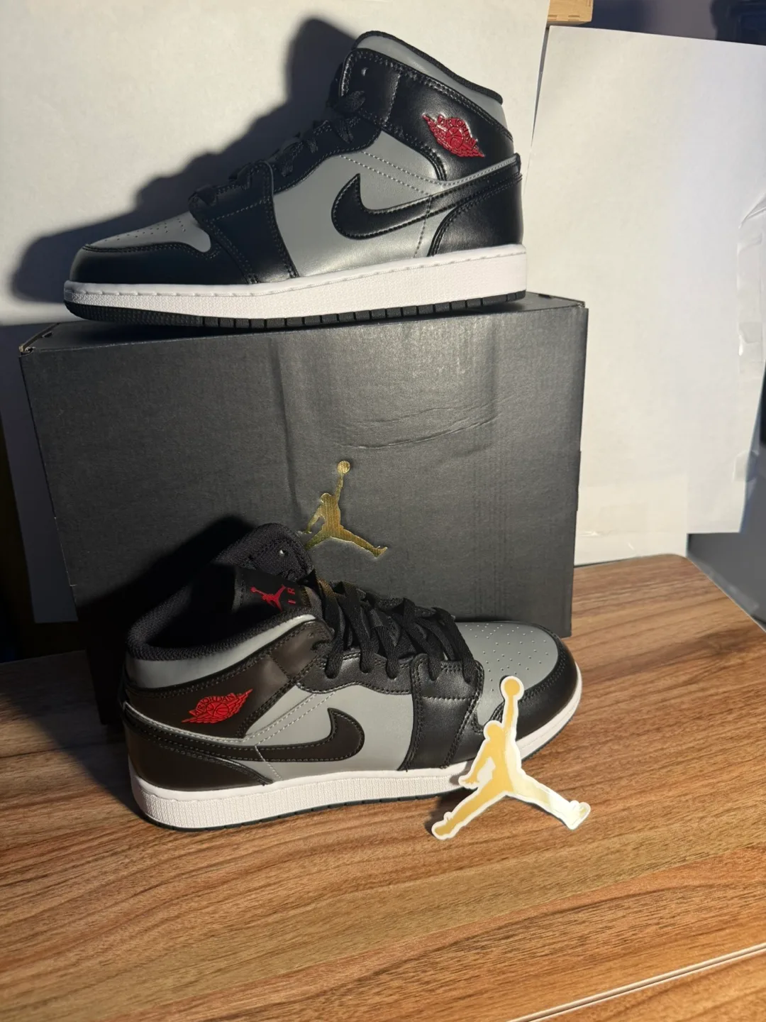 Air Jordan 1 Mid 7Y -Shadow Red thumbnail