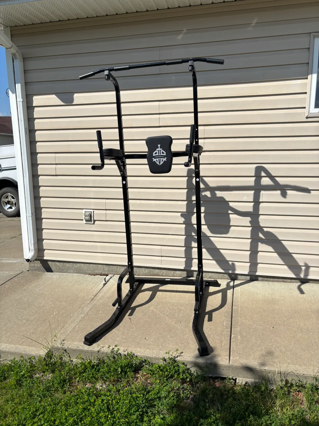 Pull up/Dip workout Tower thumbnail