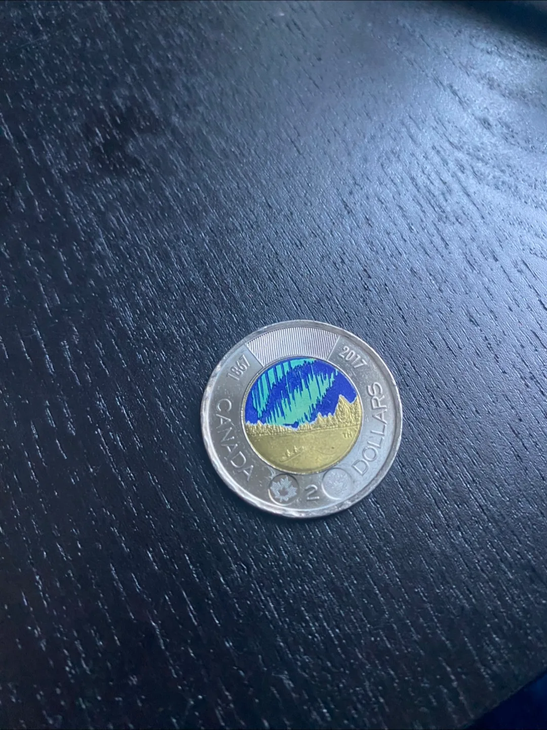 2017 Northern lights Glow in the dark - Toonie thumbnail