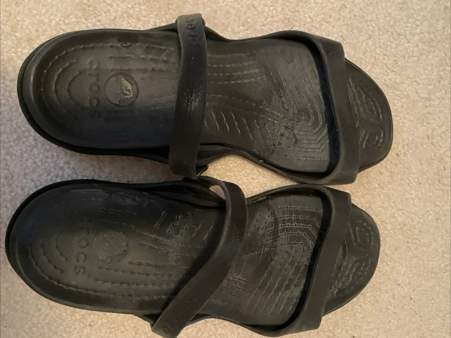 Crocs Black Sandals Size 10 thumbnail