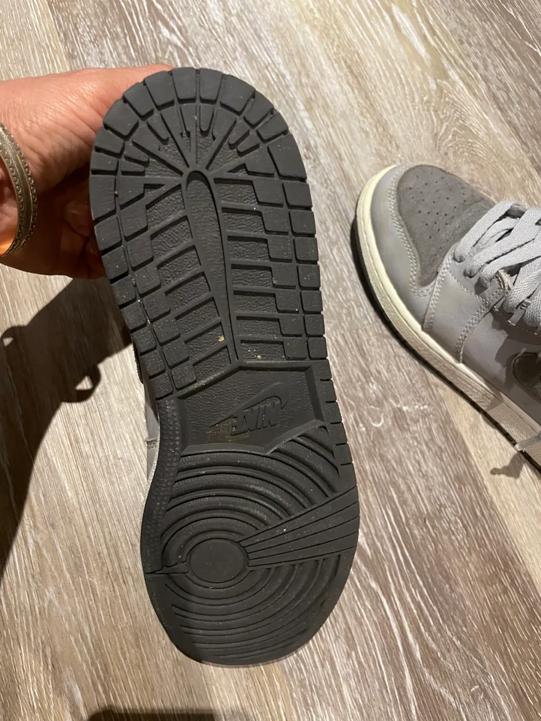 Jordan Air 23 High Tops - Size 6Y image indicator(4)