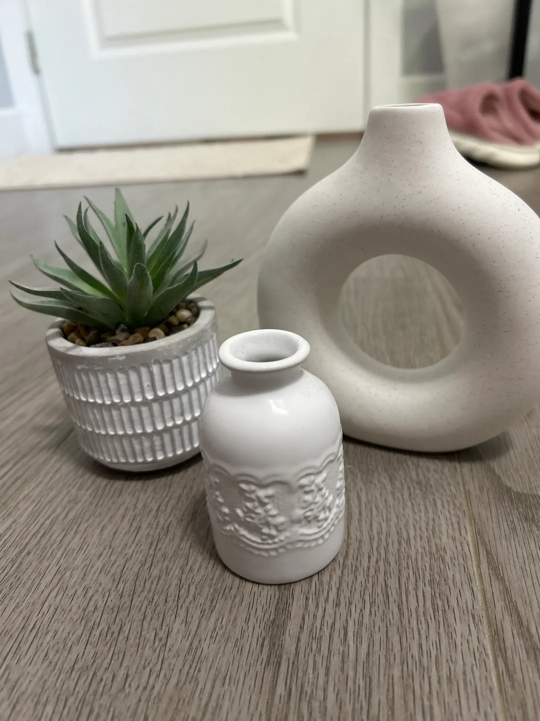 White Decorative Vase Set thumbnail