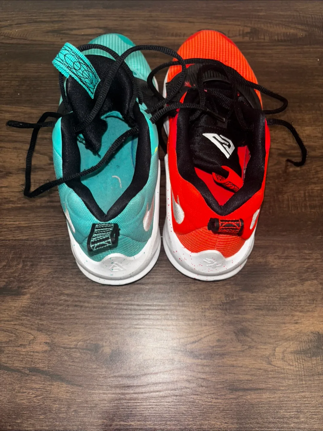 Giannis zoom freak 3 size 10.5 image indicator(4)