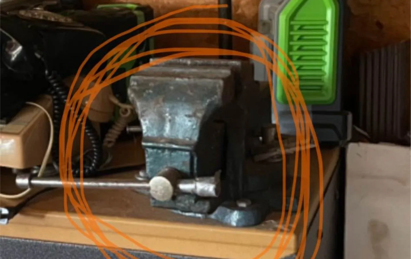 Bench Vise thumbnail