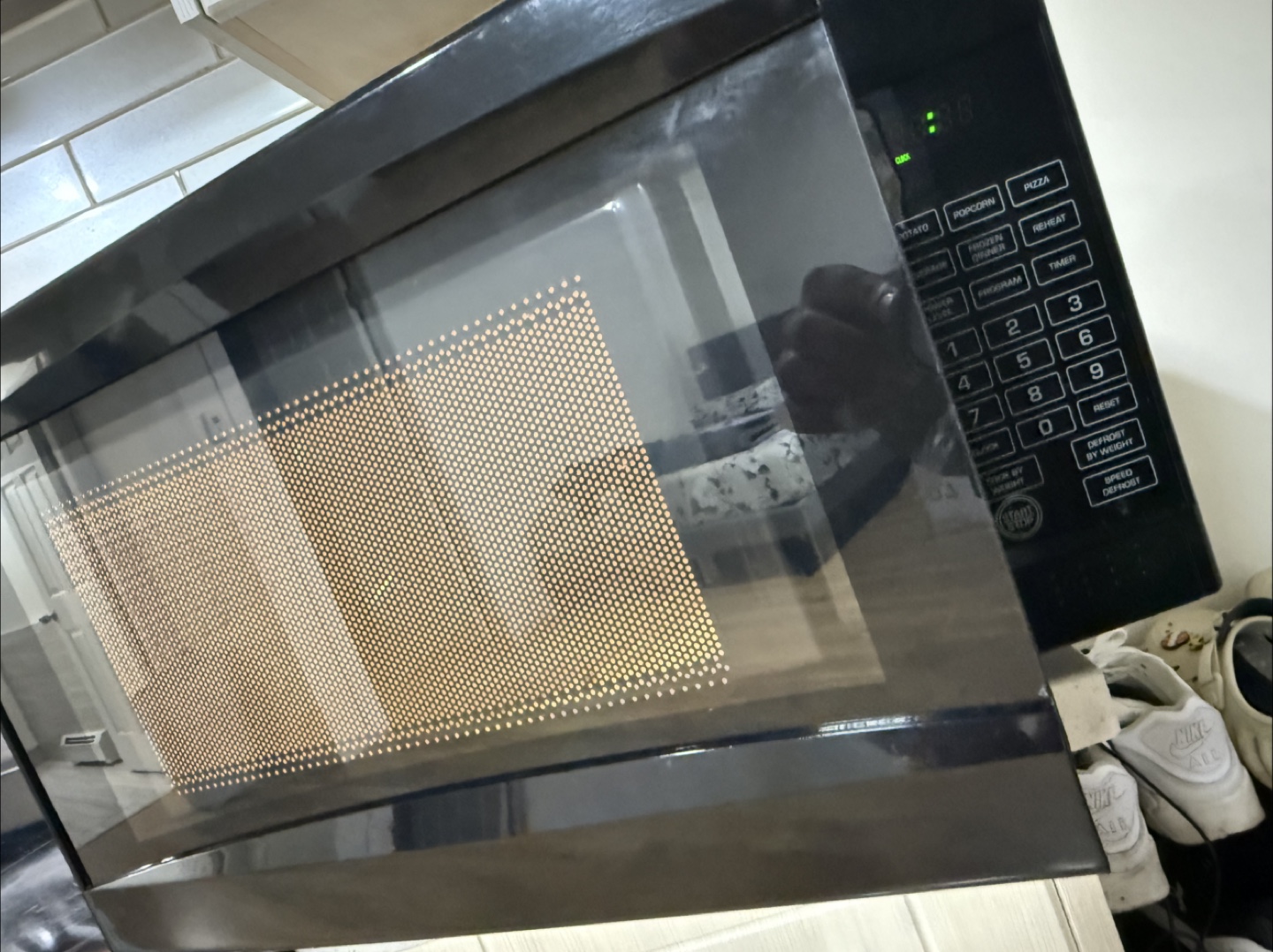 Microwave - photo 2