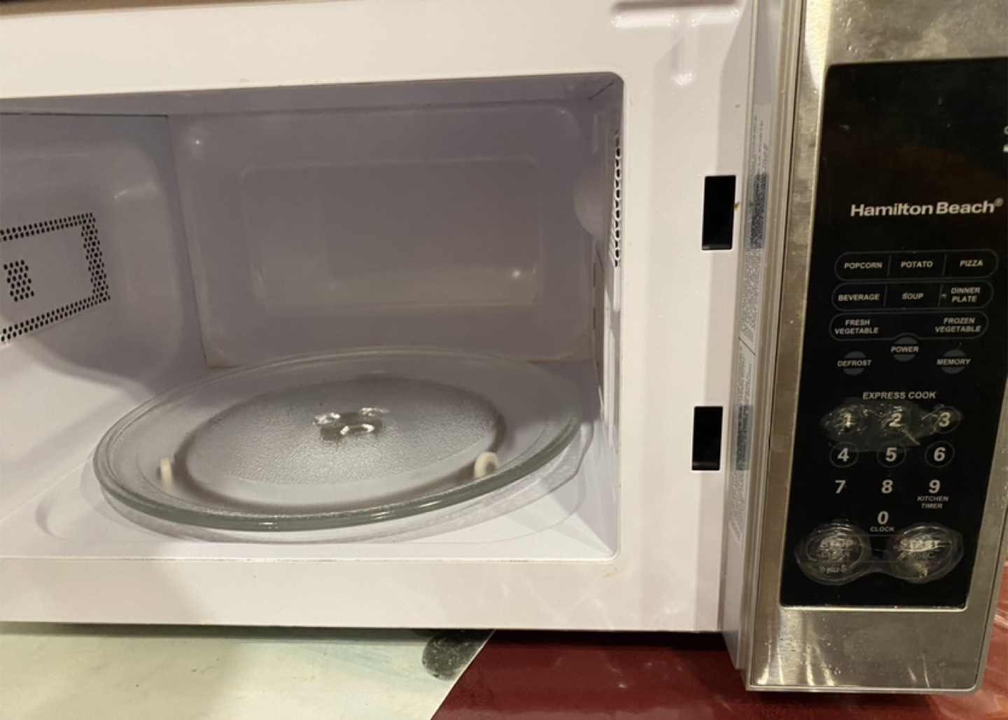 Hamilton Beach Microwave - photo 4