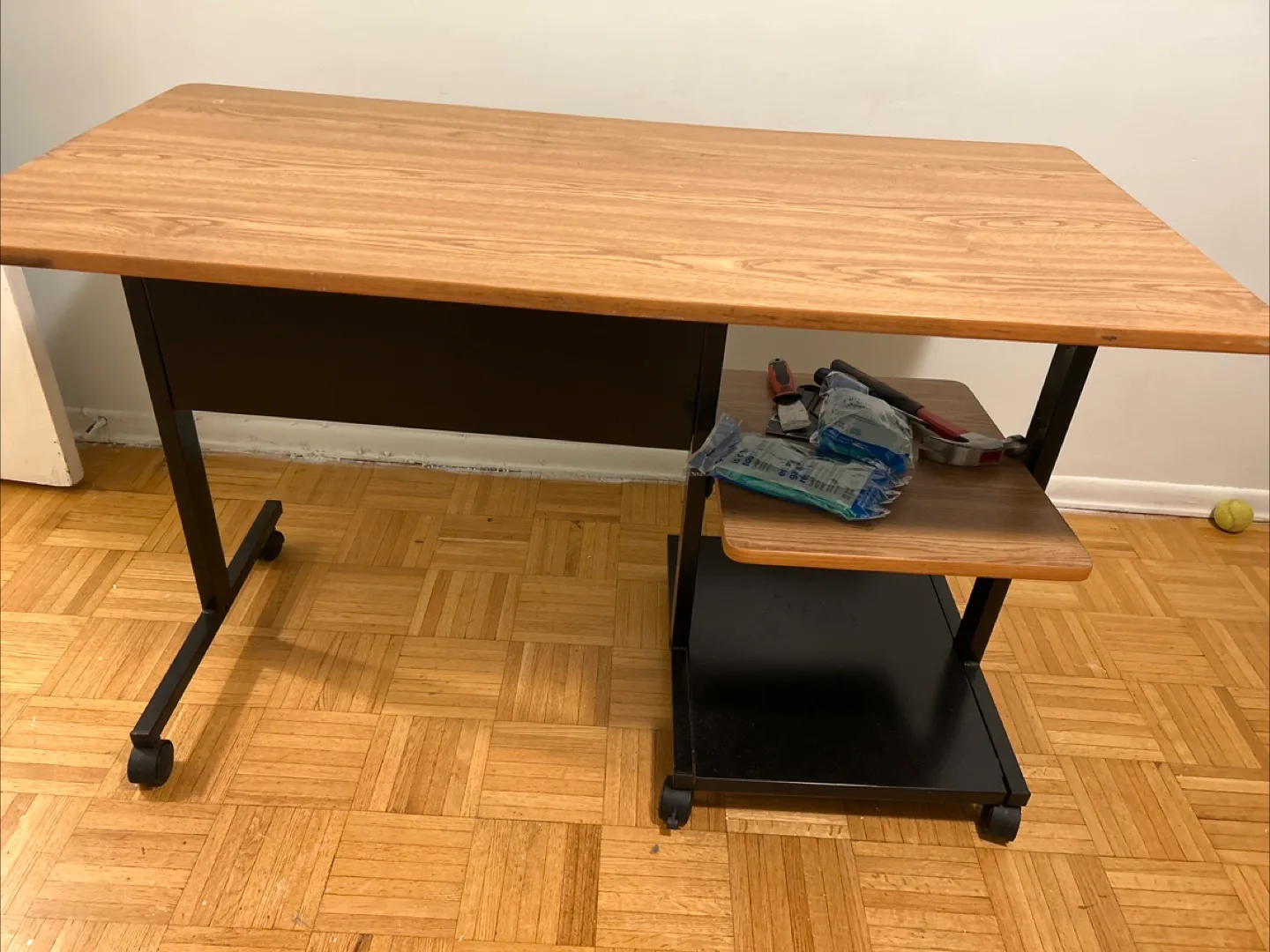 Metal wood desk thumbnail