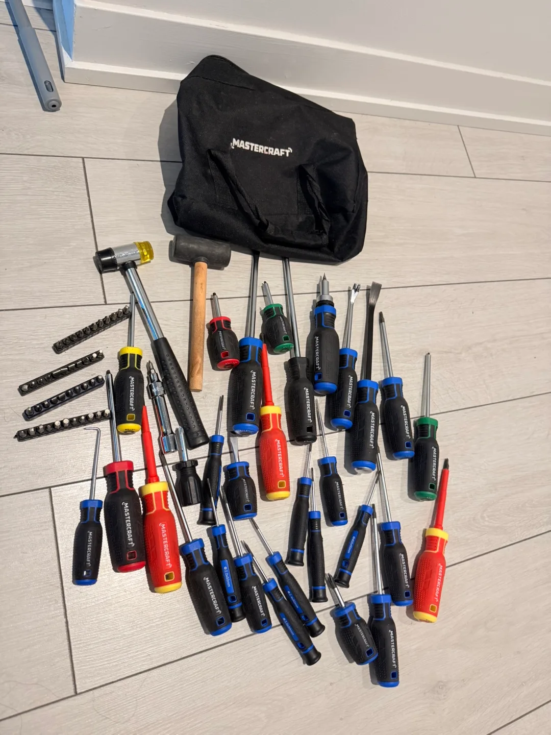 Mastercraft Screwdriver Set with Bag image indicator(4)