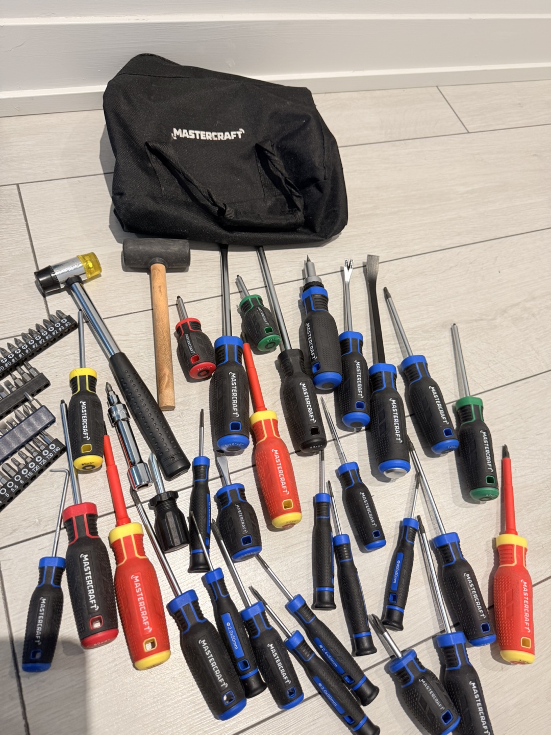 Mastercraft Screwdriver Set with Bag