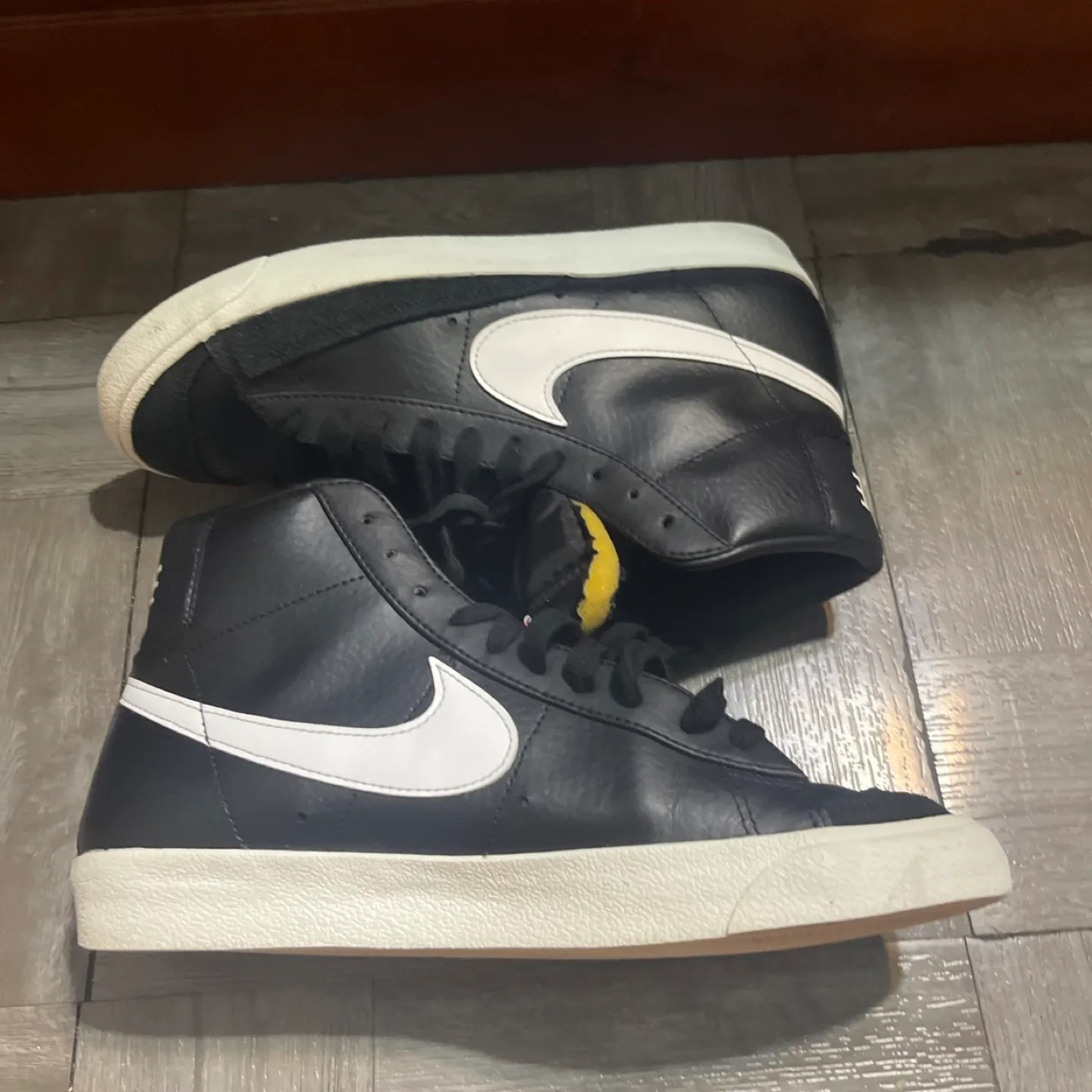 Nike Blazer Mid '77 Black/White size 9 thumbnail