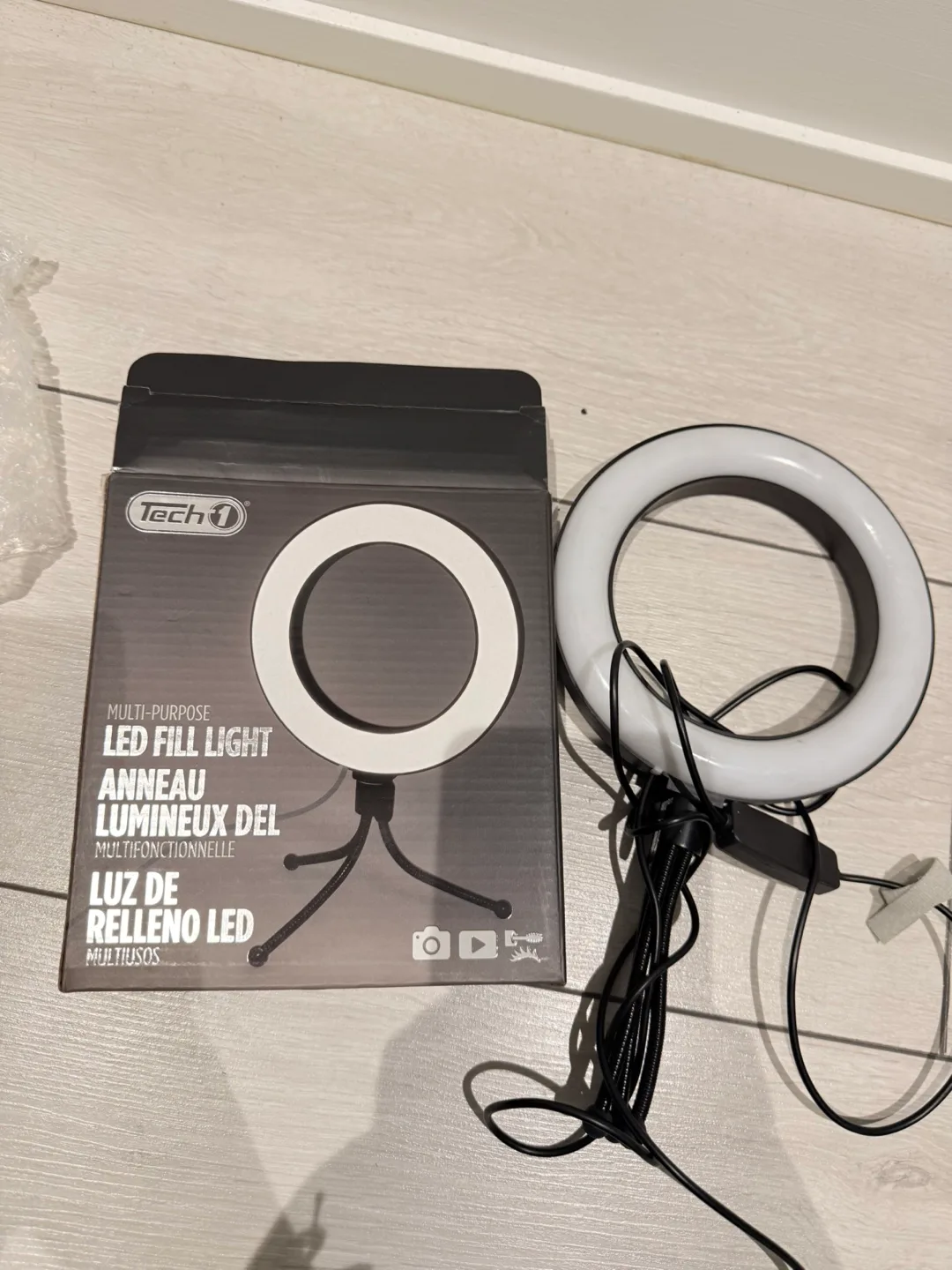 Tech1 Multi-Purpose LED Fill Light