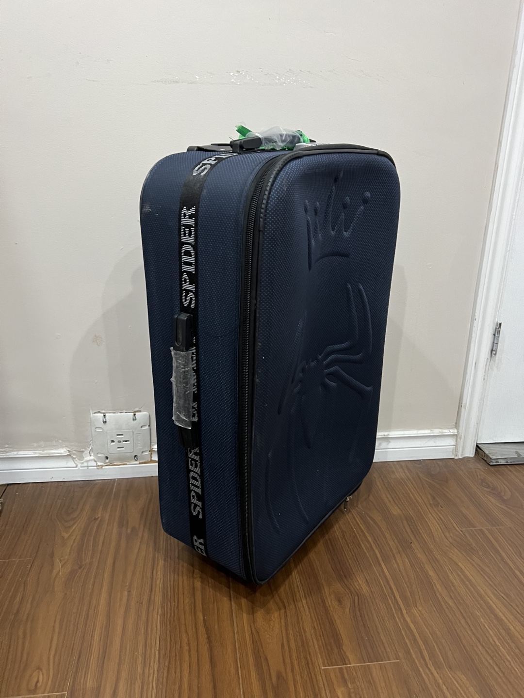 Spider-Man 28" Rolling Luggage