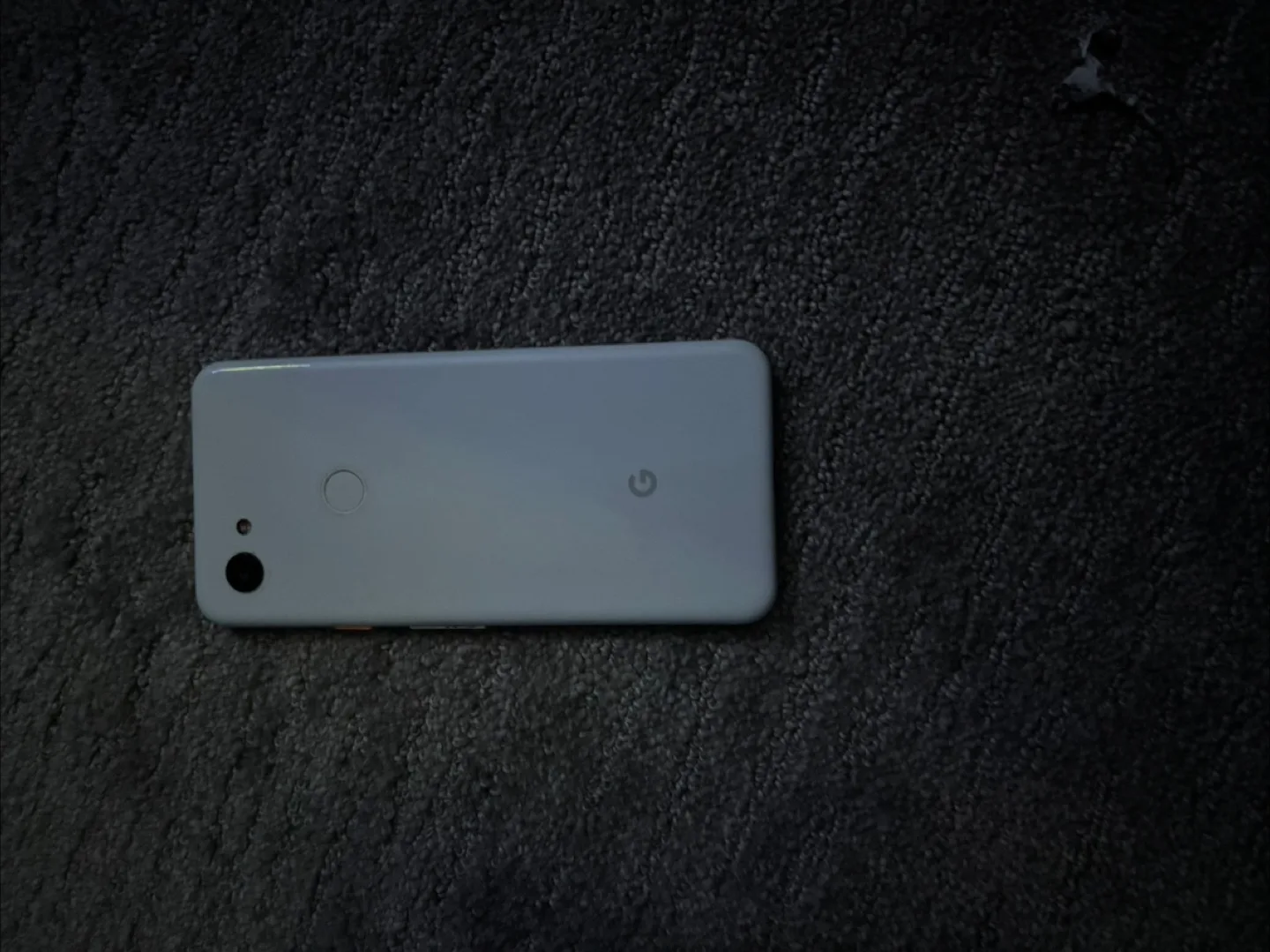 Google Pixel 3 - Cracked Screen image indicator(3)