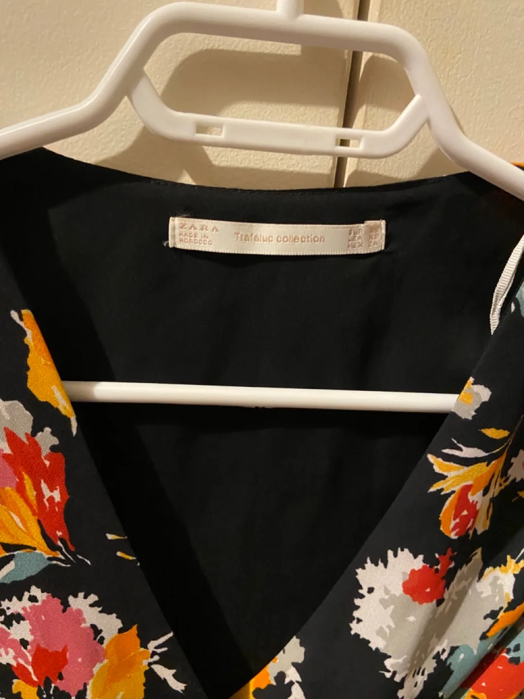 Zara Trafaluc Collection Floral Blouse - Size X-small image indicator(3)