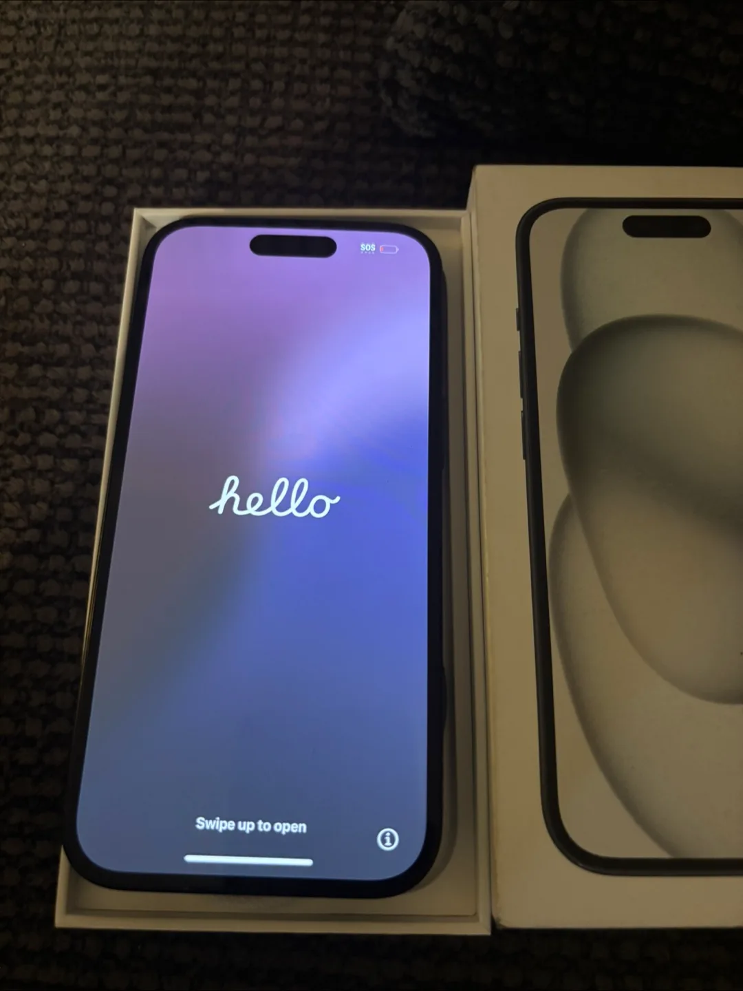 iPhone 15 thumbnail