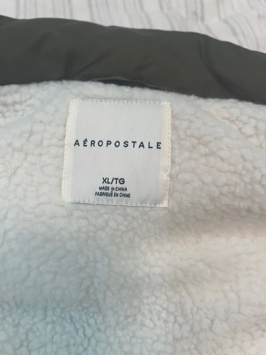 Women’s Aeropostale Sherpa Lined Vest - Size XL image indicator(2)